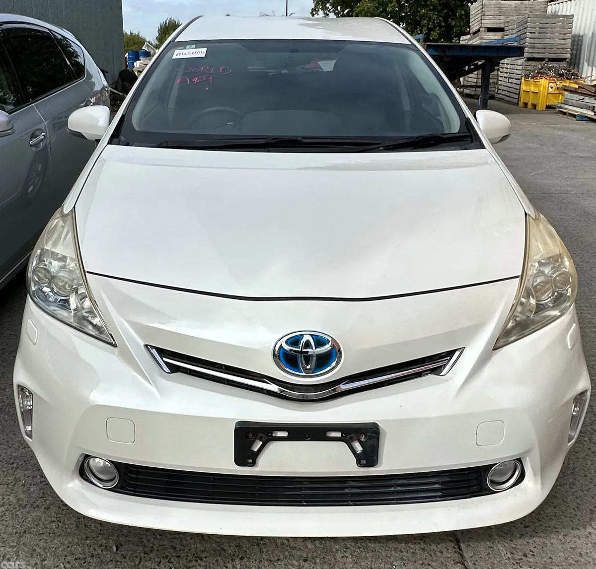 Toyota Prius MPV, Petrol Hybrid, 2014, White