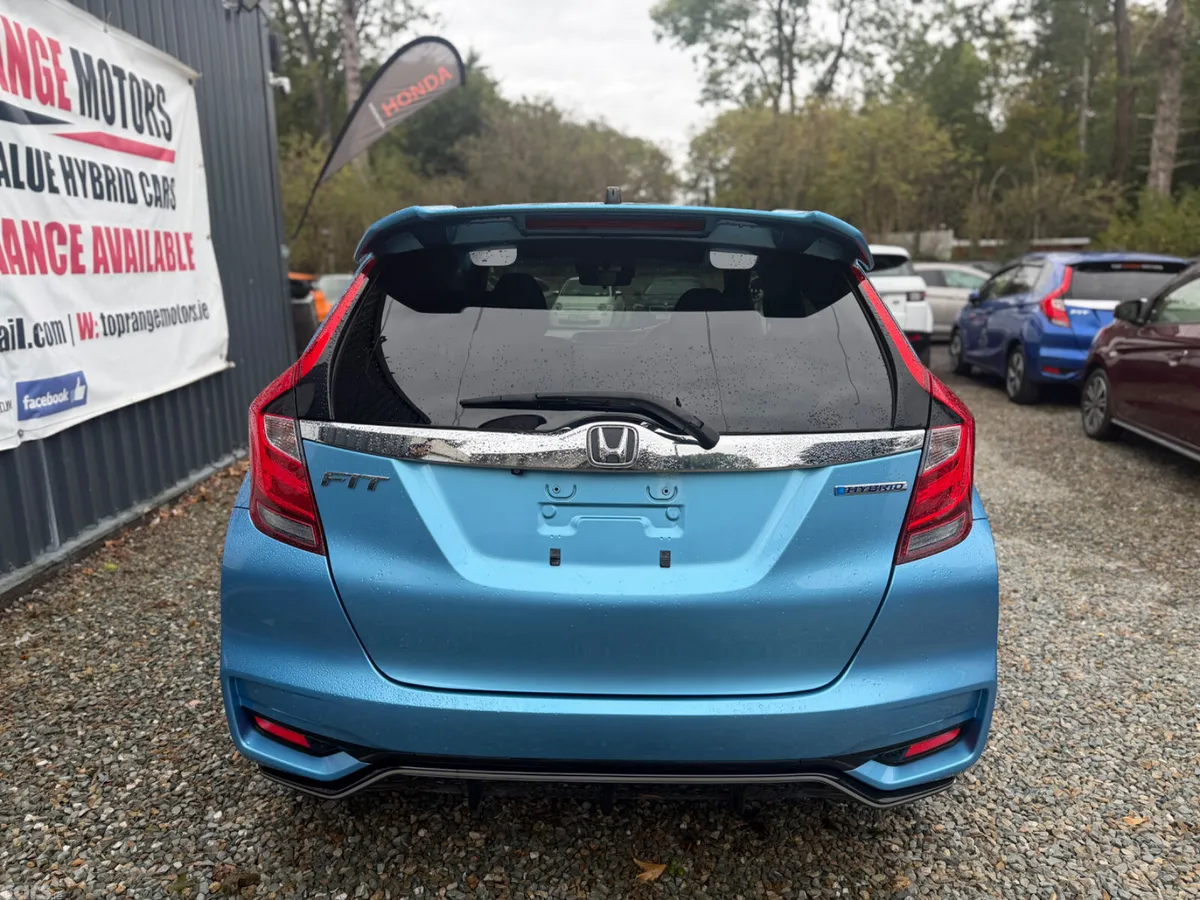 Honda Fit Hatchback, Petrol Hybrid, 2017, Blue