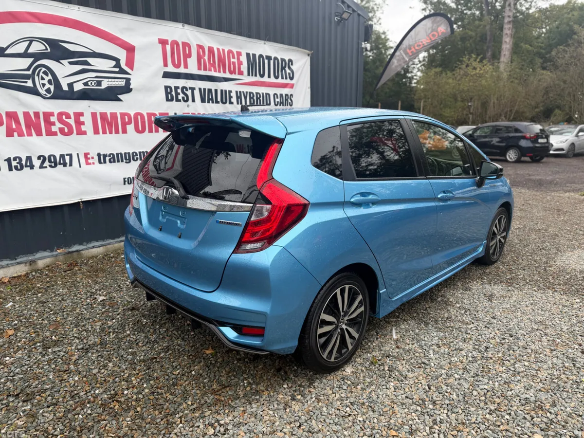 Honda Fit Hatchback, Petrol Hybrid, 2017, Blue
