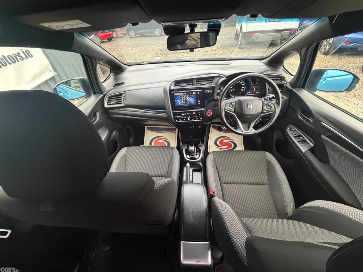 Honda Fit Hatchback, Petrol Hybrid, 2017, Blue
