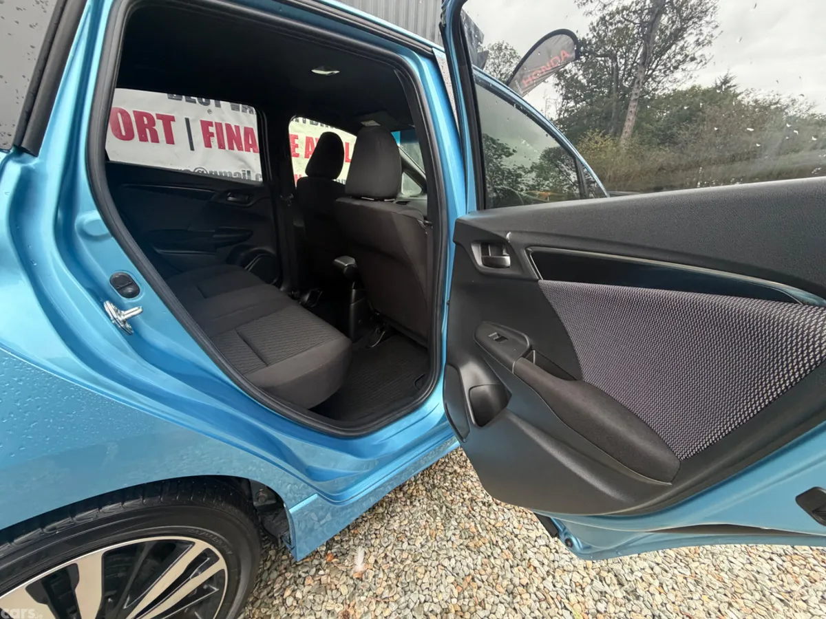 Honda Fit Hatchback, Petrol Hybrid, 2017, Blue