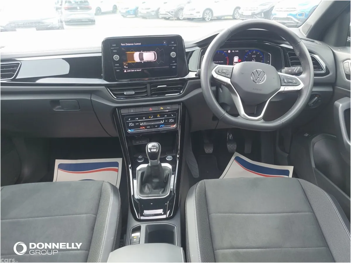 Volkswagen T-Roc Hatchback, Petrol, 2026, Blue