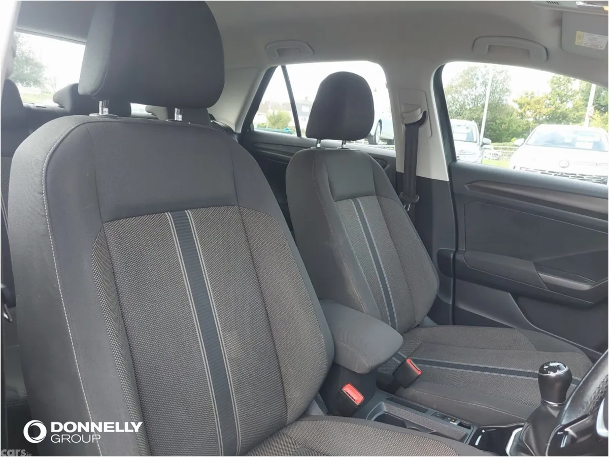 Volkswagen T-Roc Hatchback, Diesel, 2019, Grey