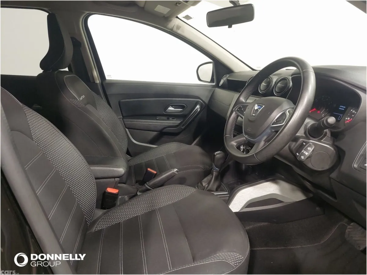 Dacia Duster Estate, Petrol, 2022, Black