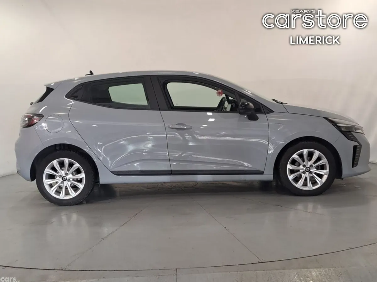 Renault Clio Hatchback, Petrol, 2024, Grey