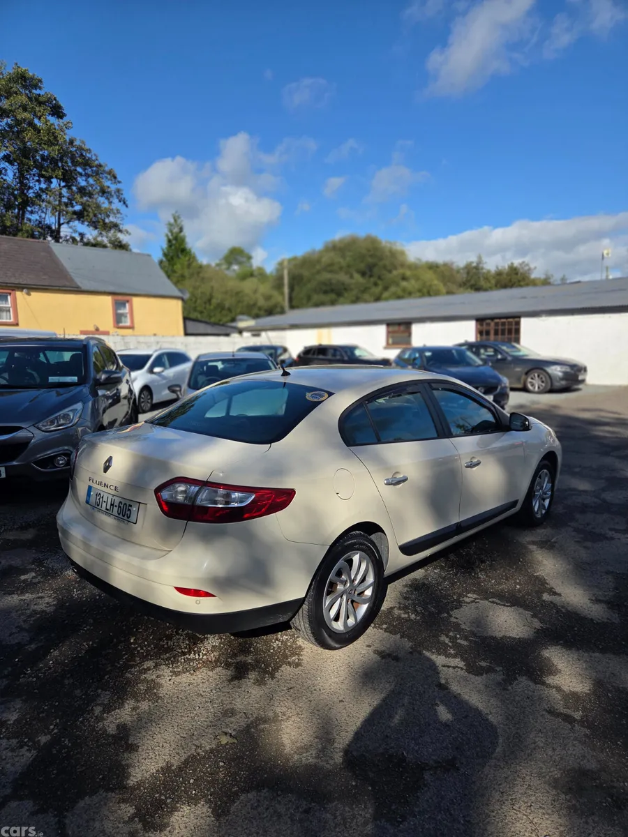 Renault Fluence Saloon, Diesel, 2013, Yellow