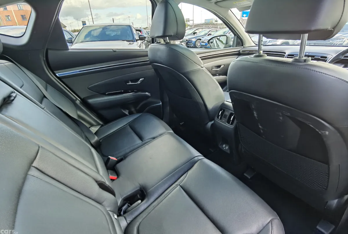 Hyundai Tucson SUV, Petrol Plug-in Hybrid, 2023, Blue