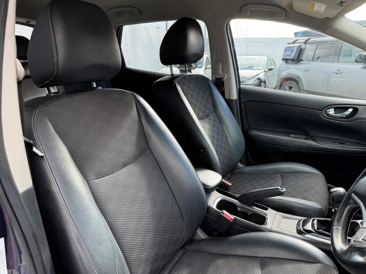 Nissan Pulsar Hatchback, Petrol, 2018, Blue