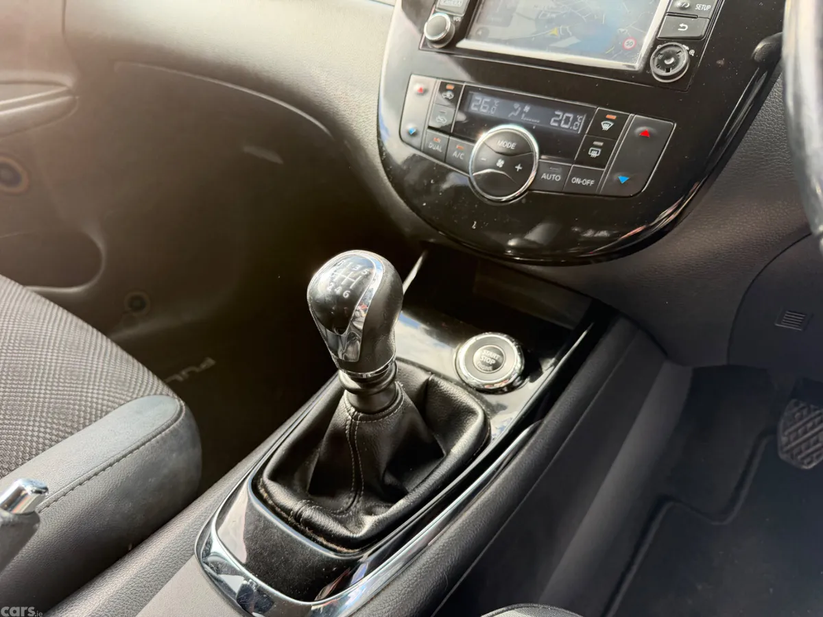 Nissan Pulsar Hatchback, Petrol, 2018, Blue