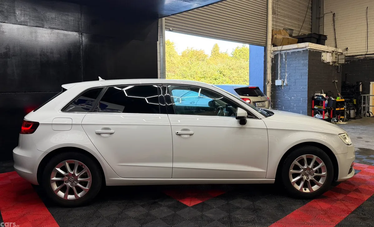 Audi A3 Hatchback, Petrol, 2015, White