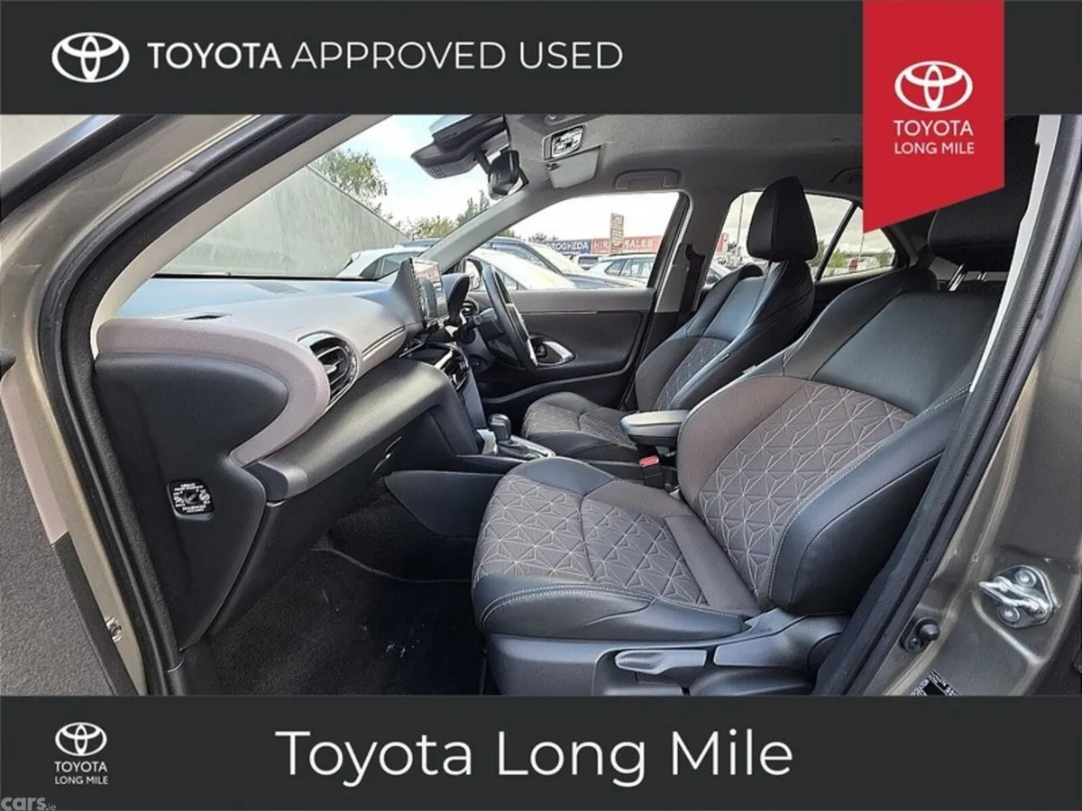 Toyota Yaris Cross Hatchback, Petrol Hybrid, 2024, Bronze