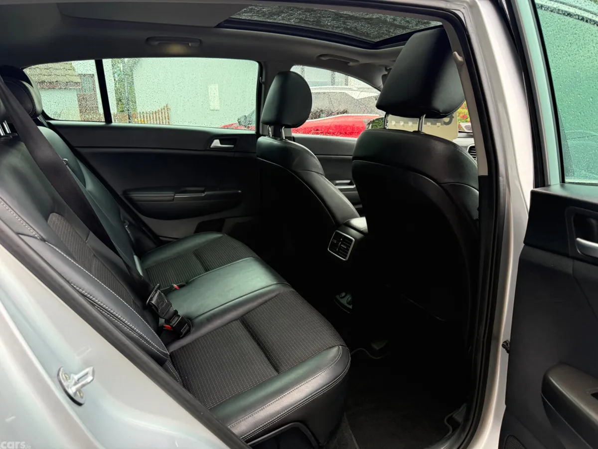 Kia Sportage SUV, Diesel, 2016, Silver