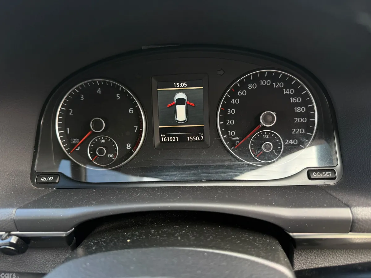 Volkswagen Touran MPV, Petrol, 2013, White