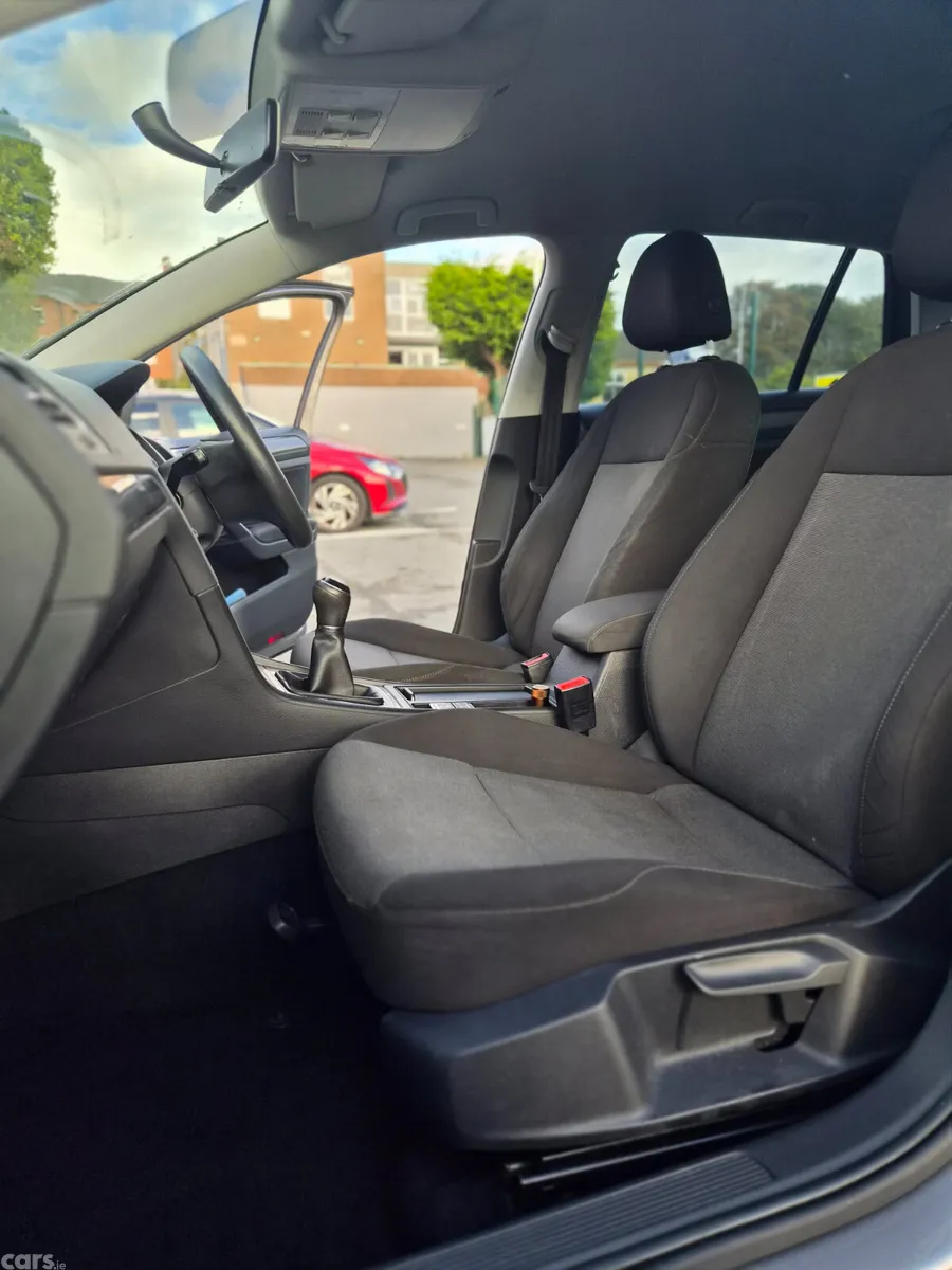 Volkswagen Golf Hatchback, Diesel, 2015, Grey