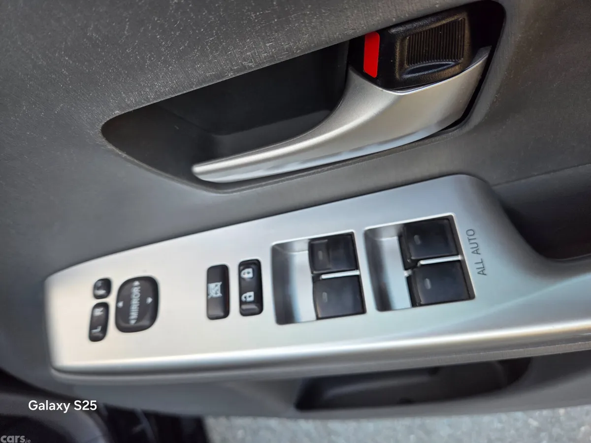 Toyota Prius MPV, Petrol Hybrid, 2014, Black