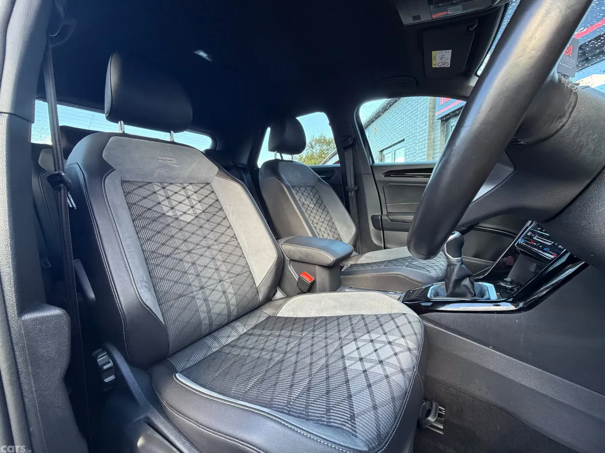Volkswagen T-Roc SUV, Petrol, 2024, Black