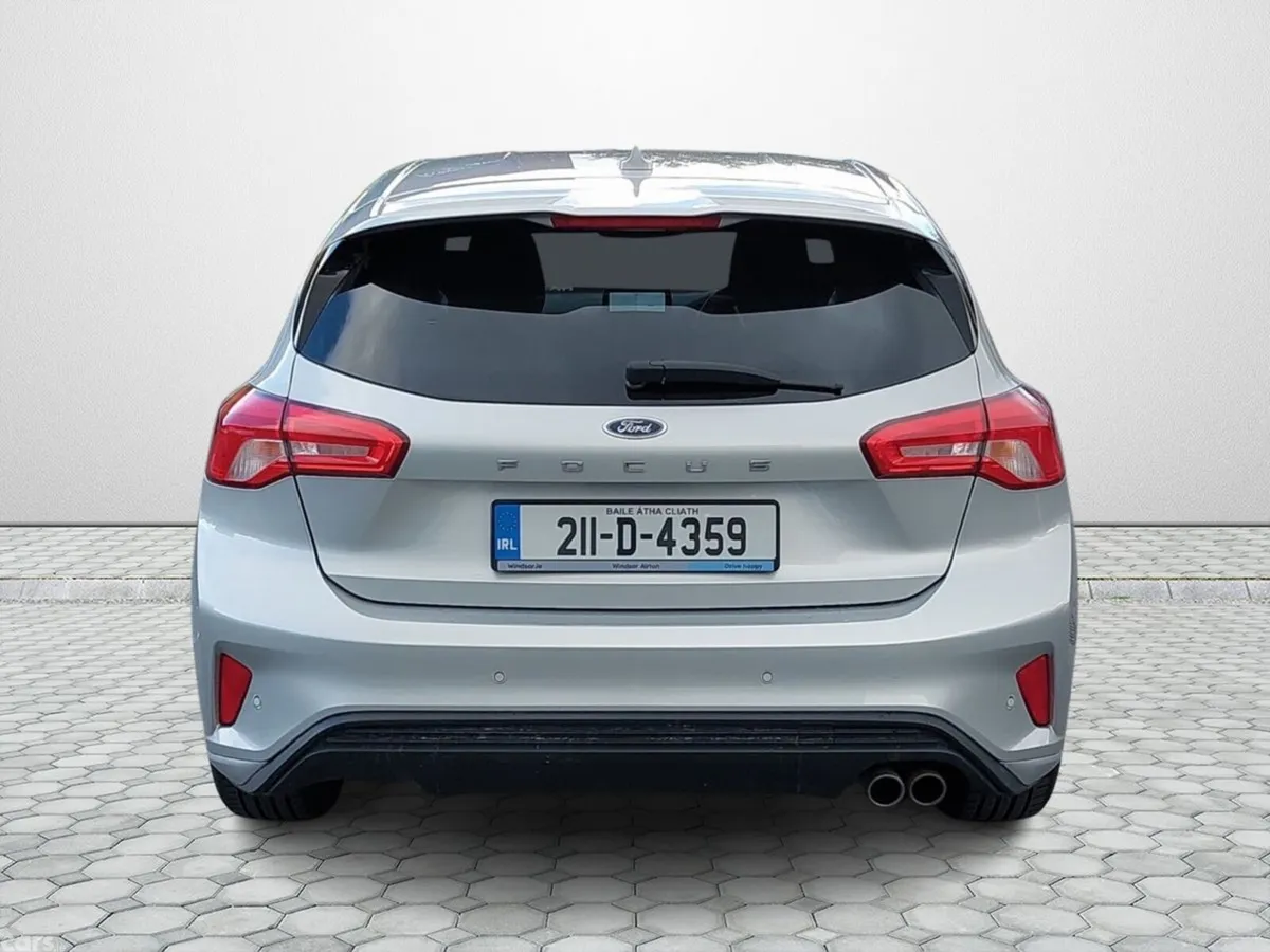 Ford Focus Hatchback, Petrol, 2021, Grey