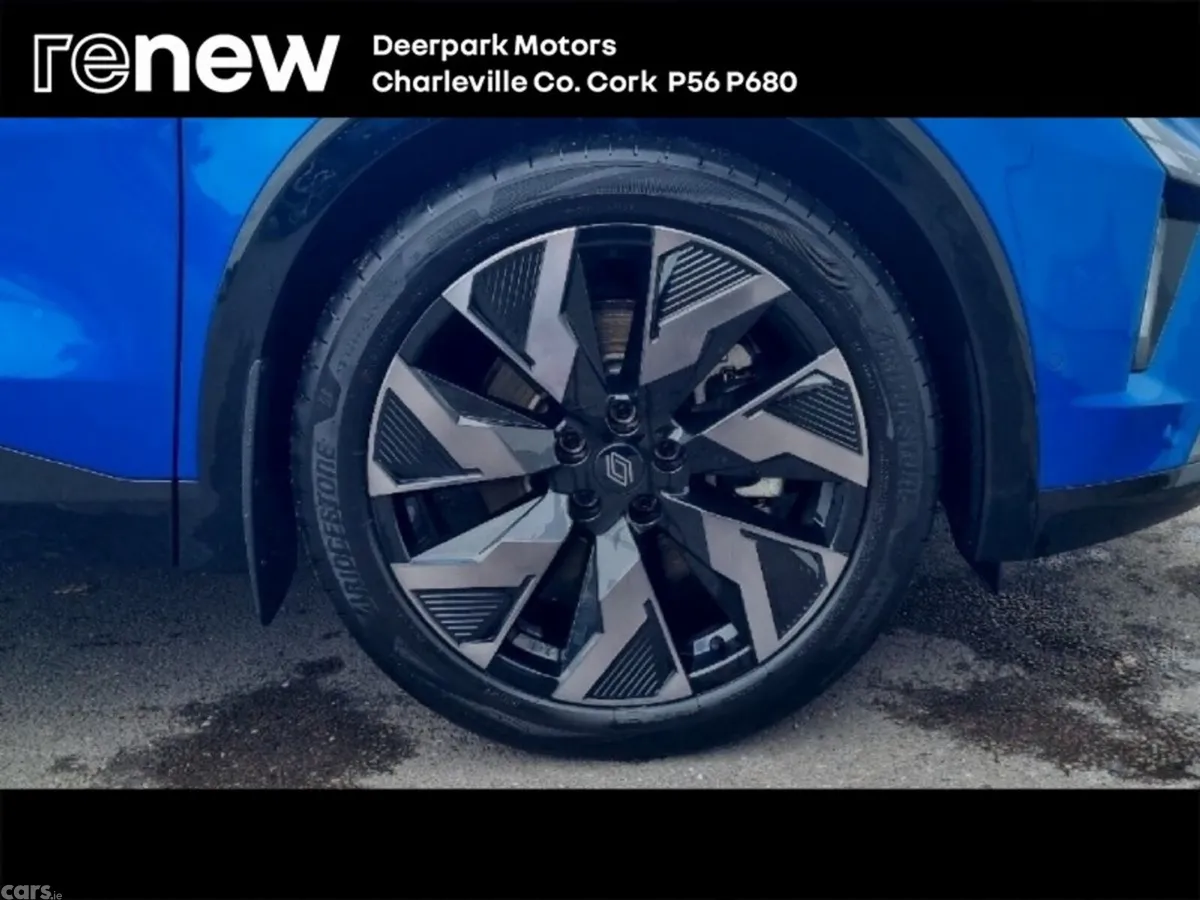 Renault Rafale SUV, Petrol Hybrid, 2025, Blue