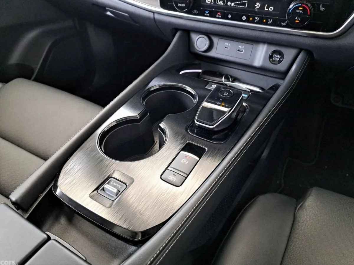 Nissan X-Trail SUV, Petrol Hybrid, 2024, Silver