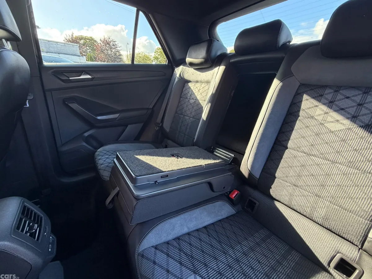 Volkswagen T-Roc SUV, Petrol, 2024, Black