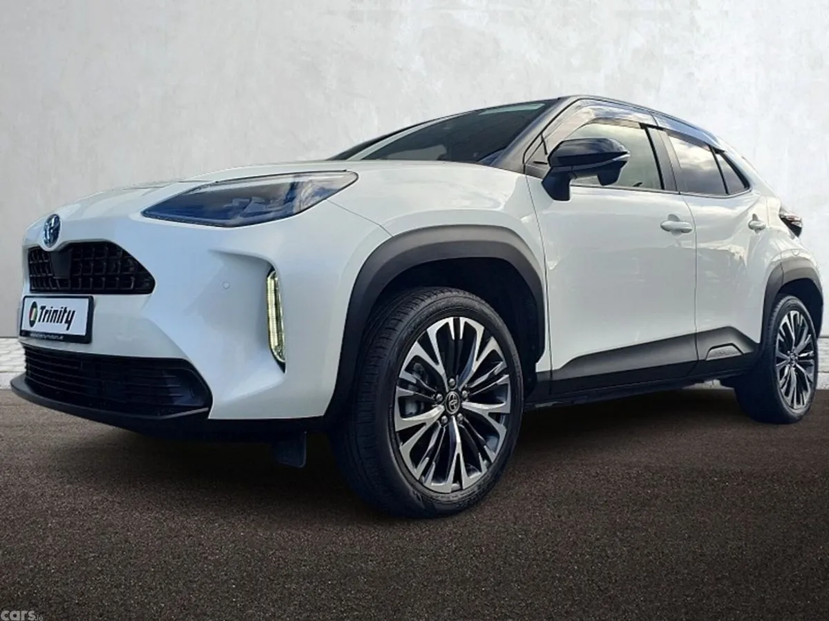 Toyota Yaris Cross SUV, Petrol Hybrid, 2021, White