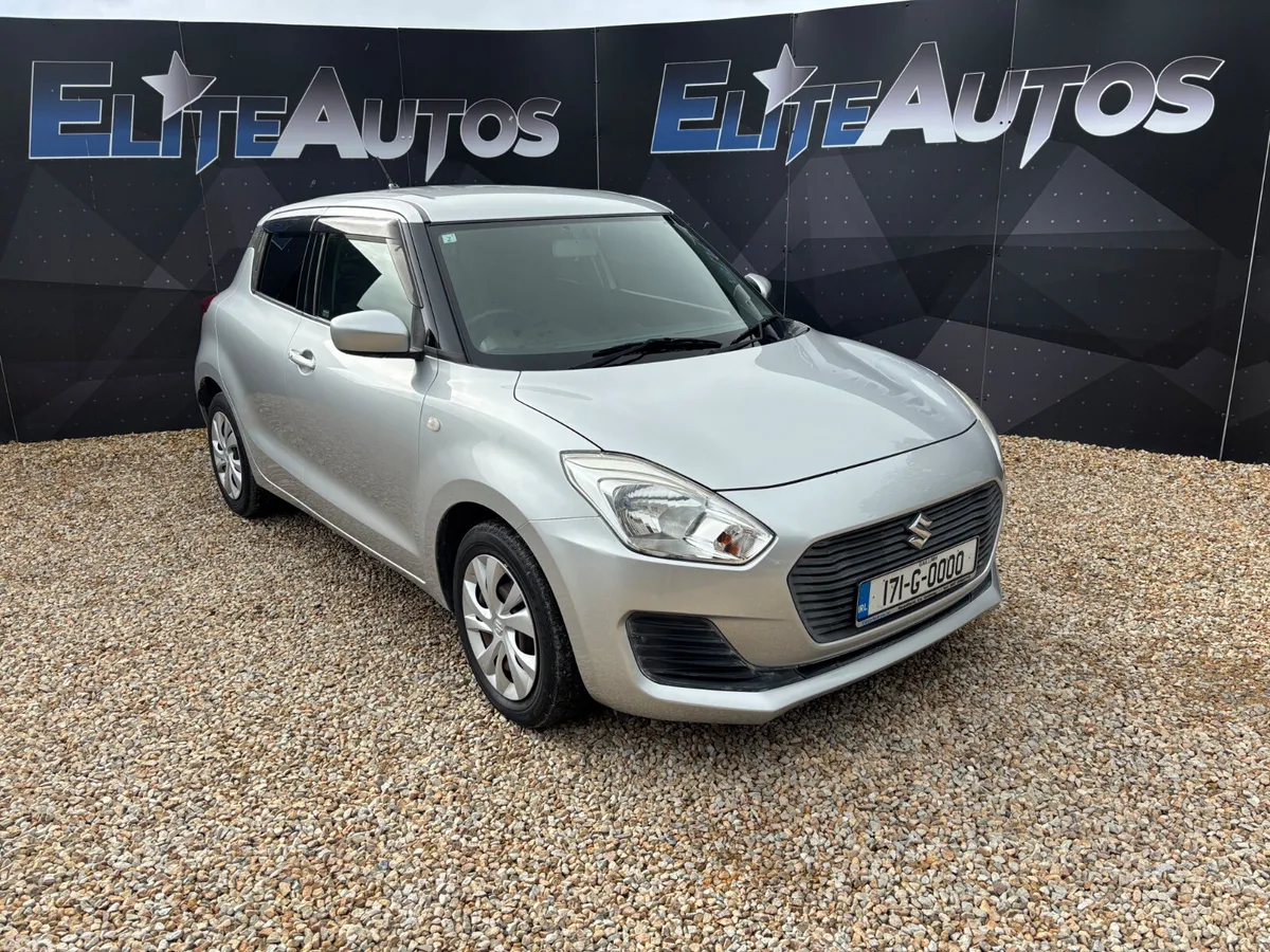 Suzuki Swift Hatchback, Petrol, 2017, Silver