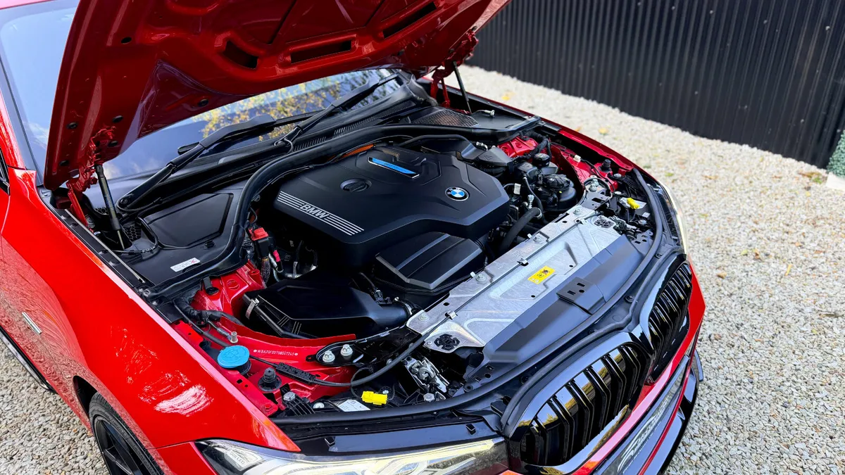 BMW 3-Series Saloon, Petrol Plug-in Hybrid, 2023, Red