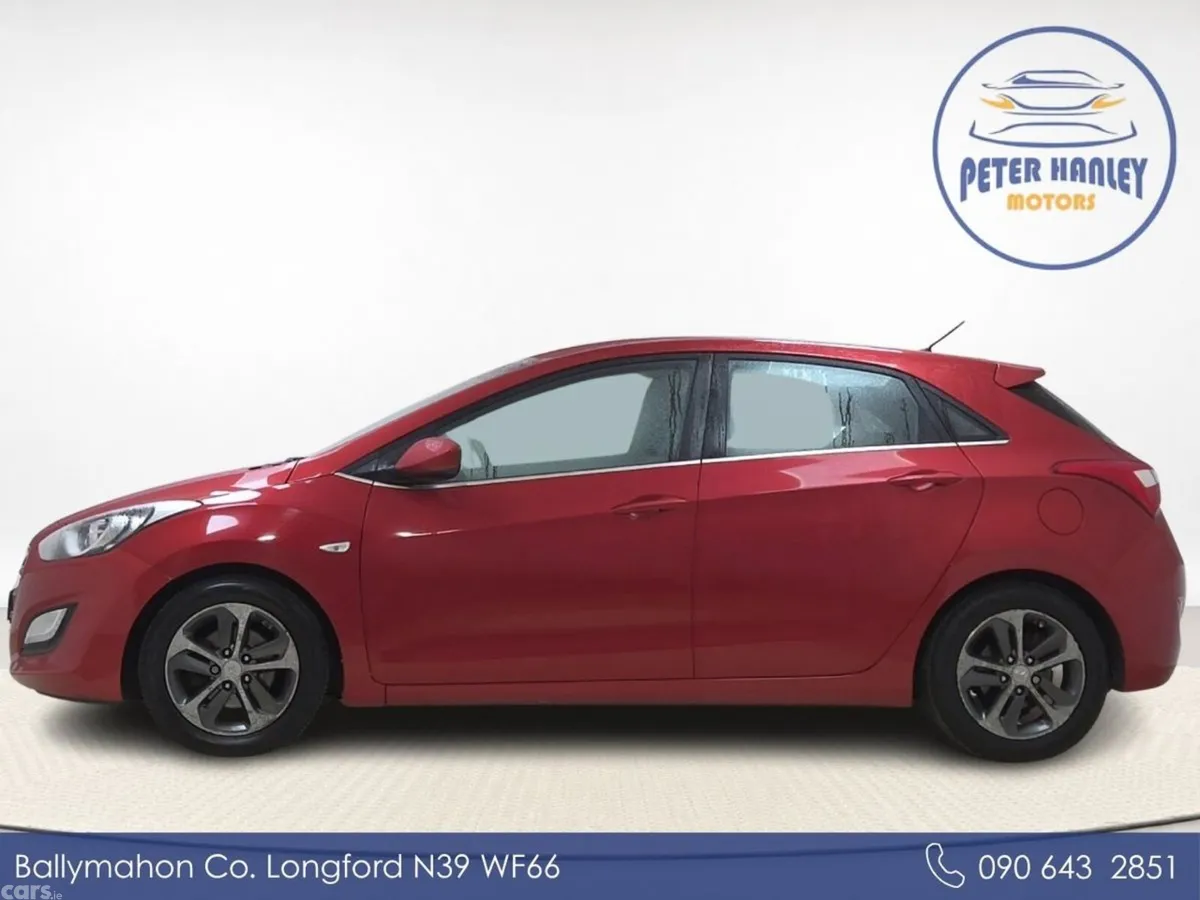 Hyundai i30 Hatchback, Petrol, 2015, Red