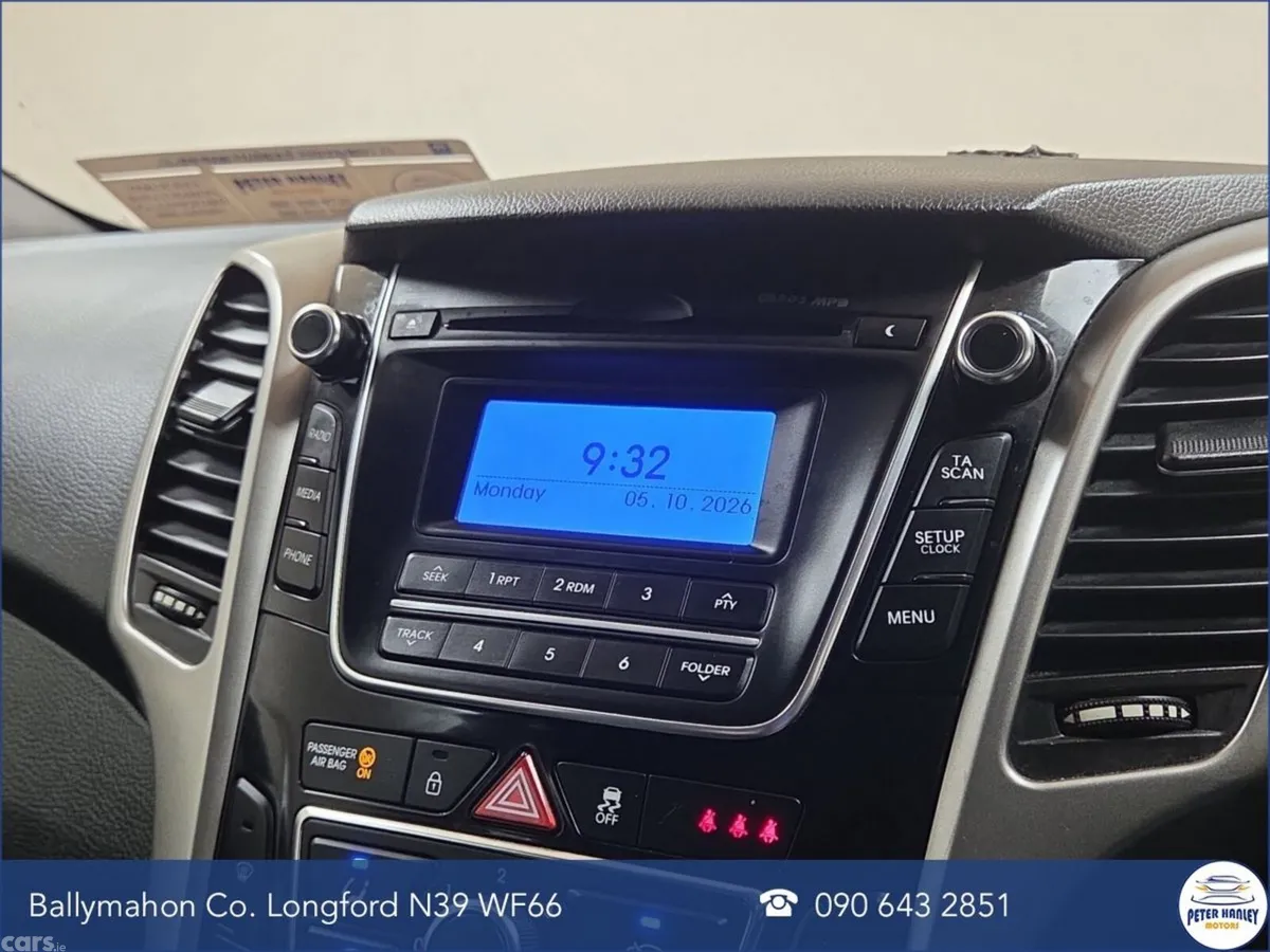 Hyundai i30 Hatchback, Petrol, 2015, Red