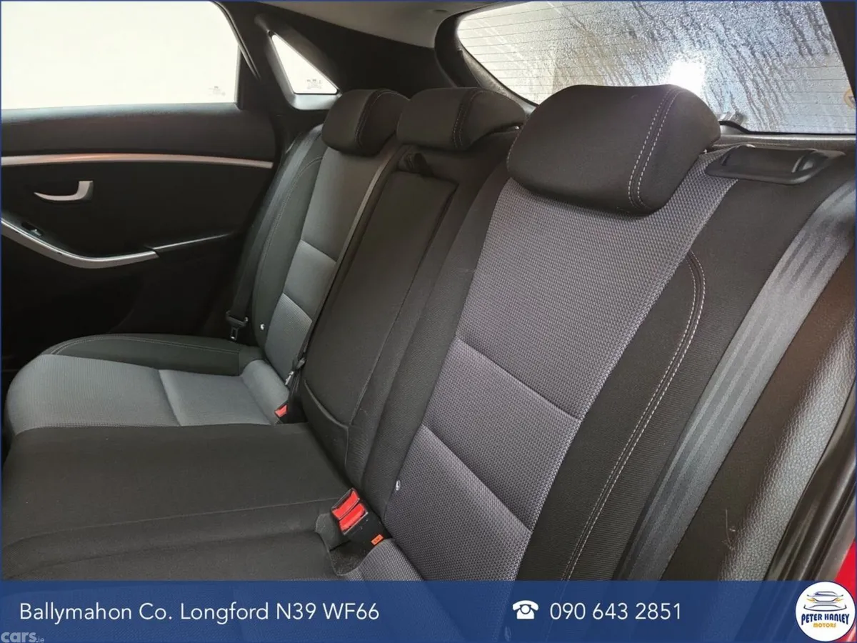 Hyundai i30 Hatchback, Petrol, 2015, Red