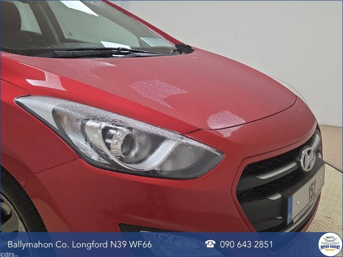 Hyundai i30 Hatchback, Petrol, 2015, Red