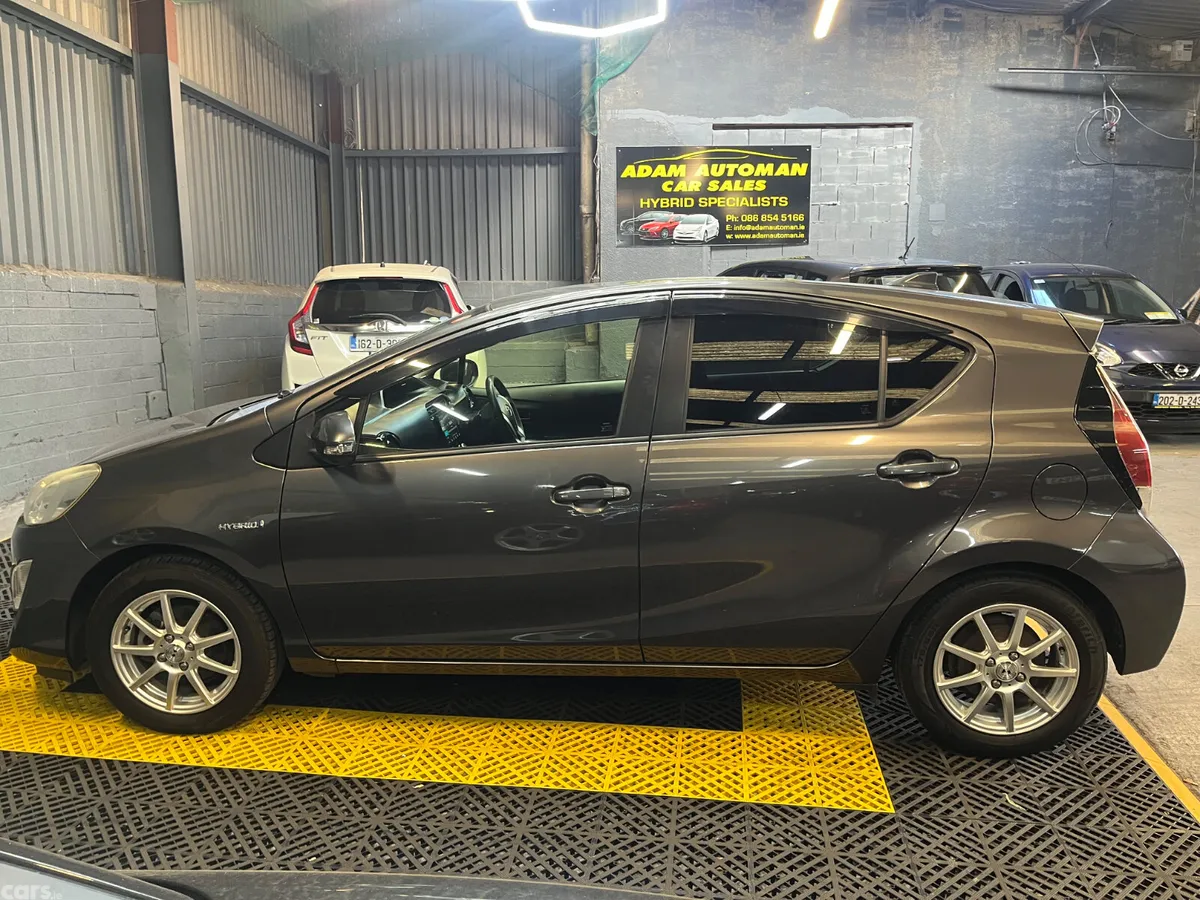 Toyota Aqua Hatchback, Petrol Hybrid, 2015, Grey