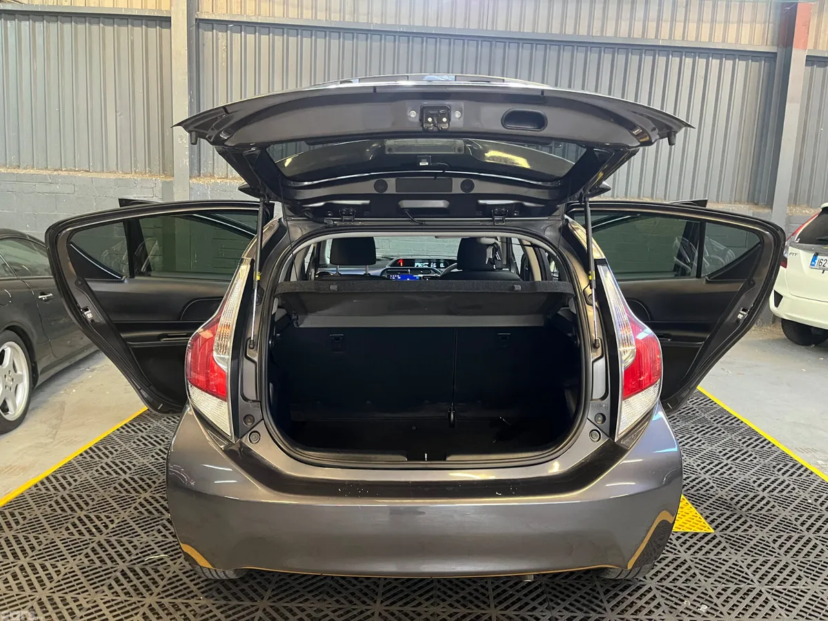 Toyota Aqua Hatchback, Petrol Hybrid, 2015, Grey