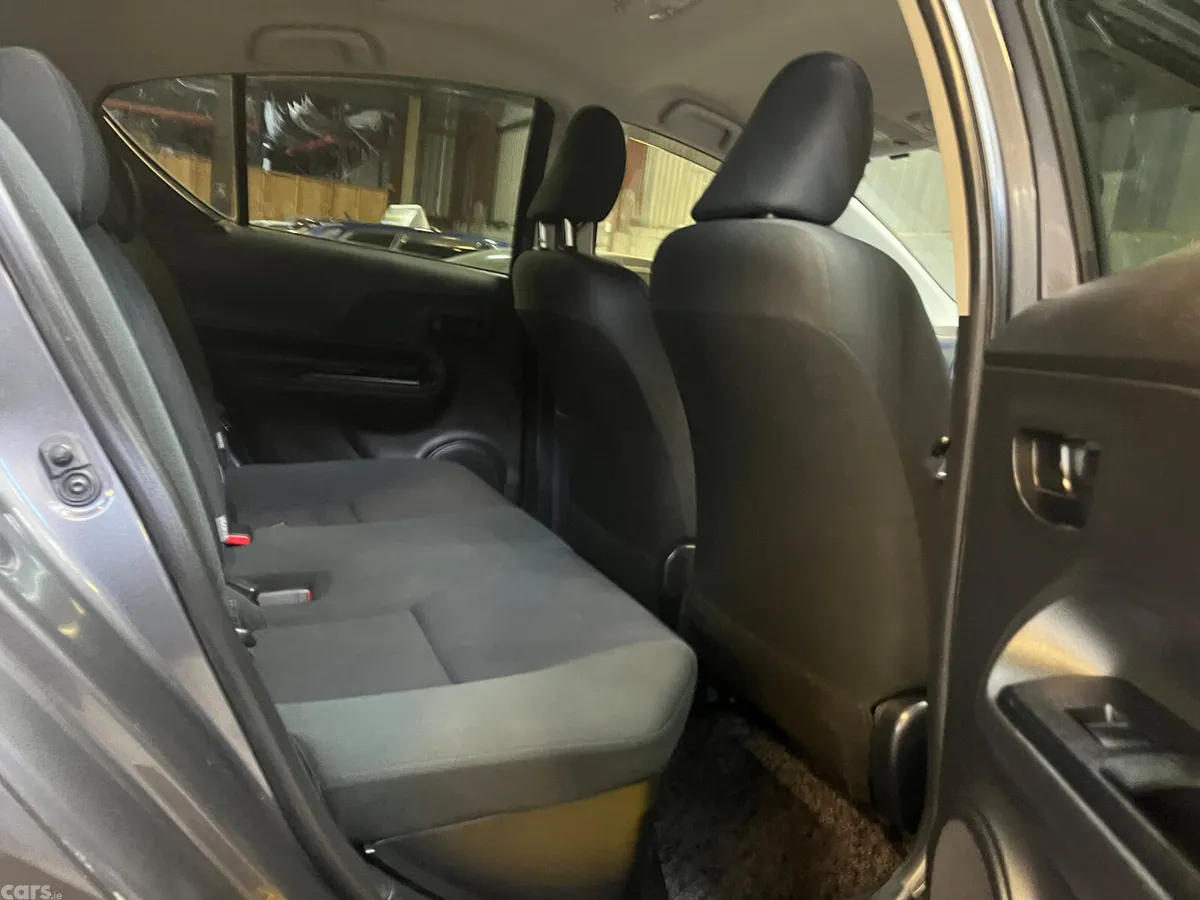 Toyota Aqua Hatchback, Petrol Hybrid, 2015, Grey