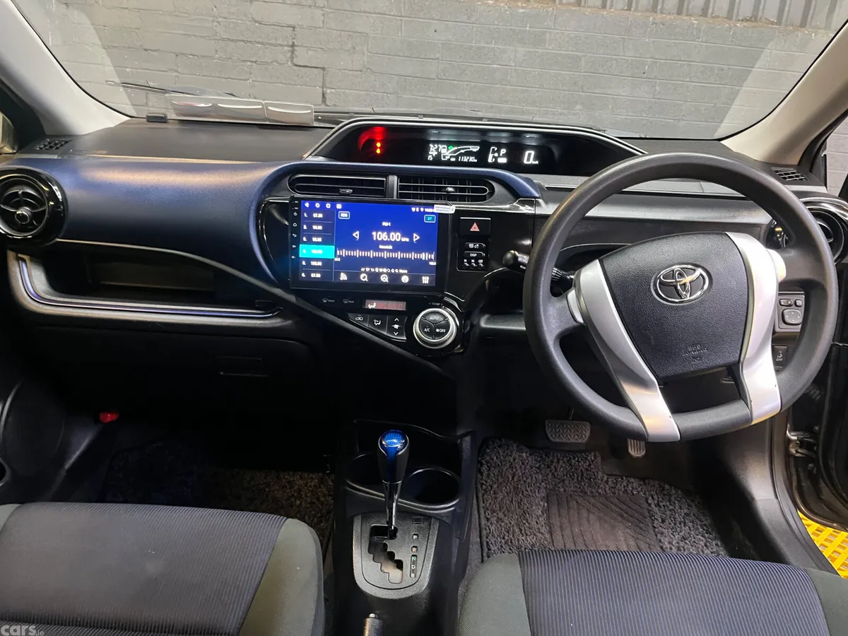 Toyota Aqua Hatchback, Petrol Hybrid, 2015, Grey