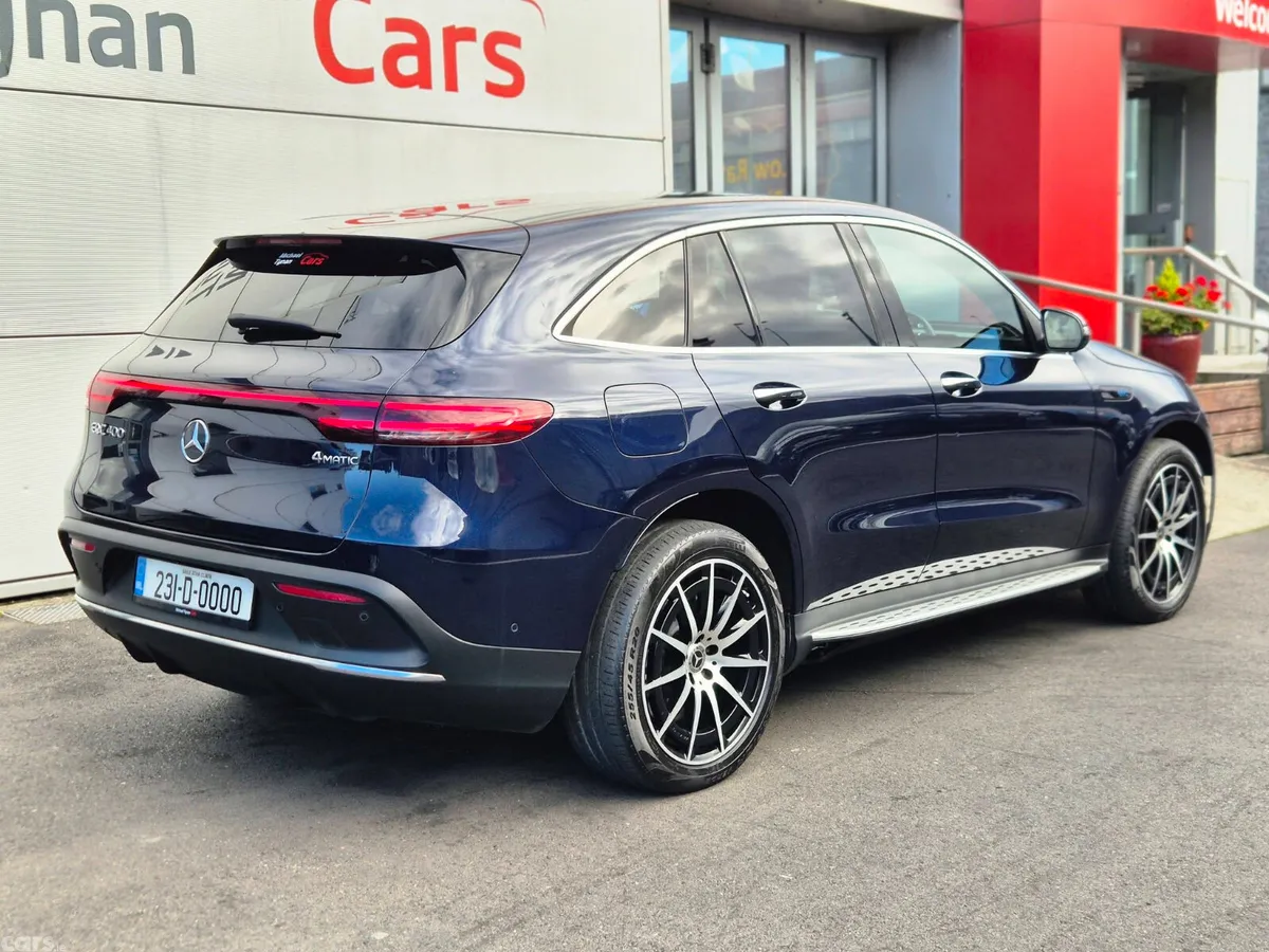 Mercedes-Benz AMG SUV, Electric, 2023, Blue
