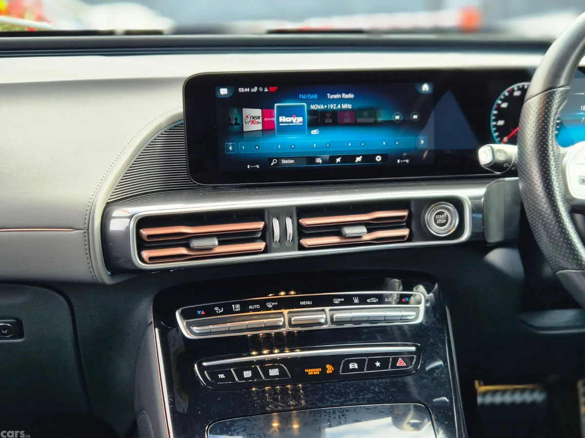 Mercedes-Benz AMG SUV, Electric, 2023, Blue