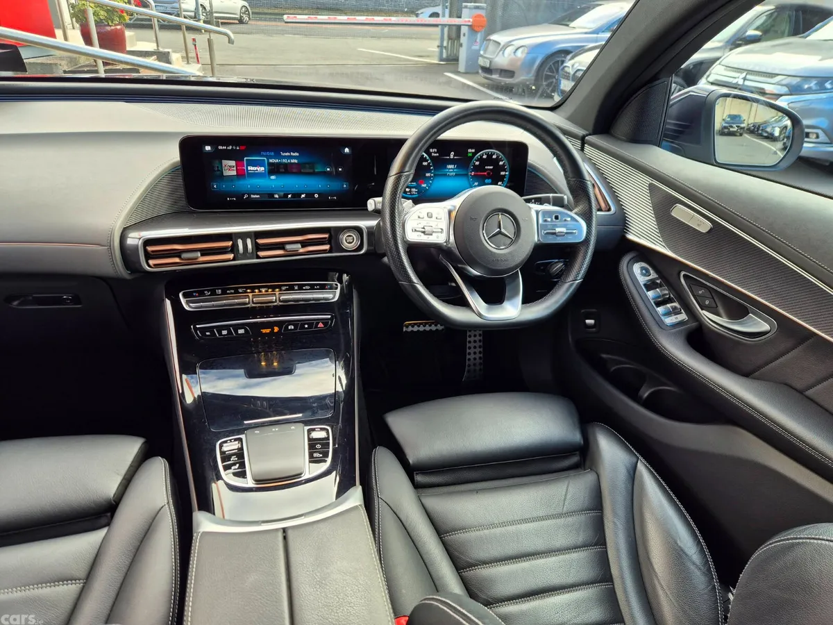 Mercedes-Benz AMG SUV, Electric, 2023, Blue