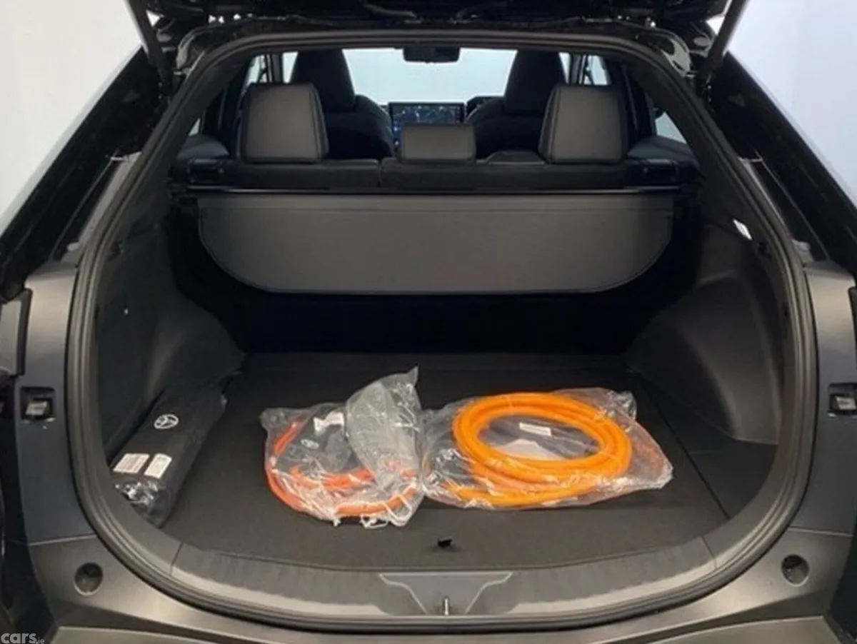 Toyota bZ4X Estate, Electric, 2026, Grey