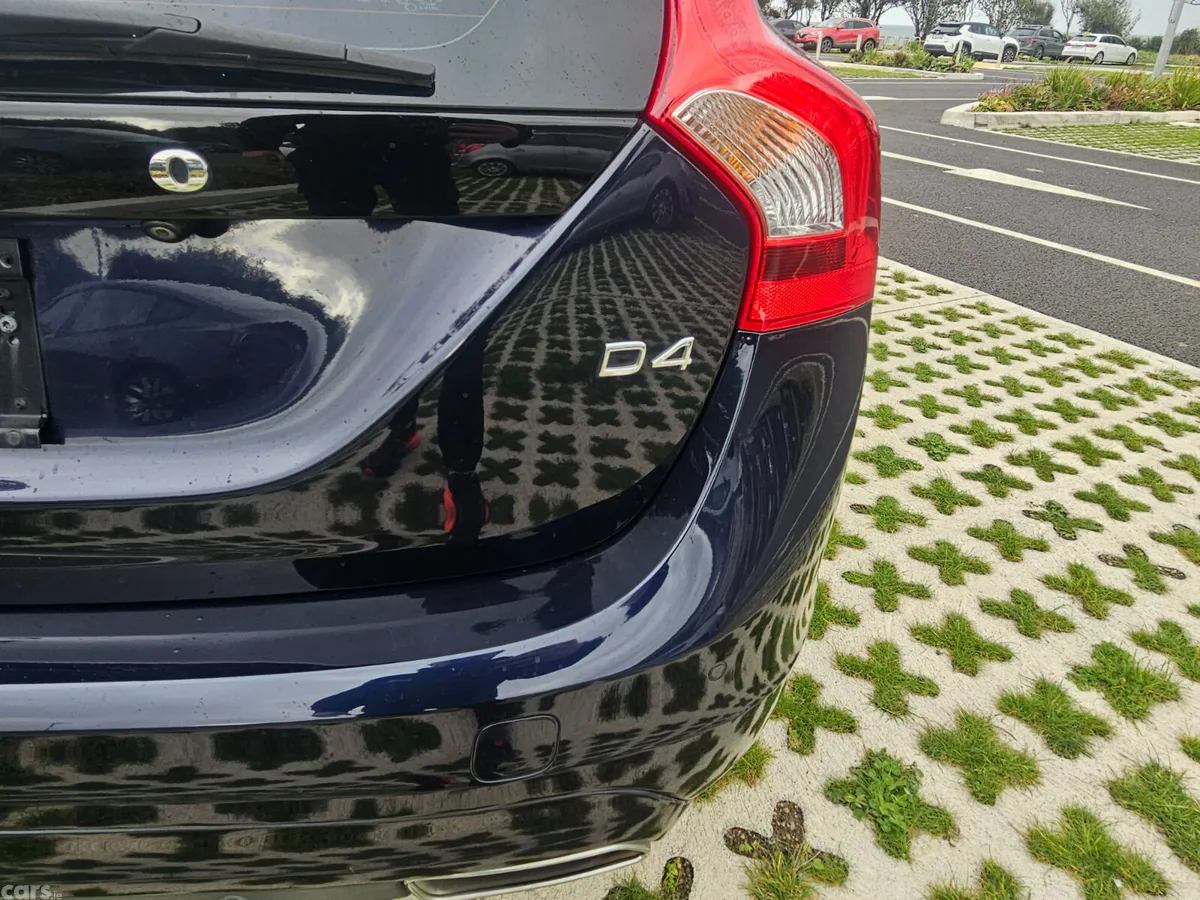 Volvo V60 Estate, Diesel, 2017, Blue