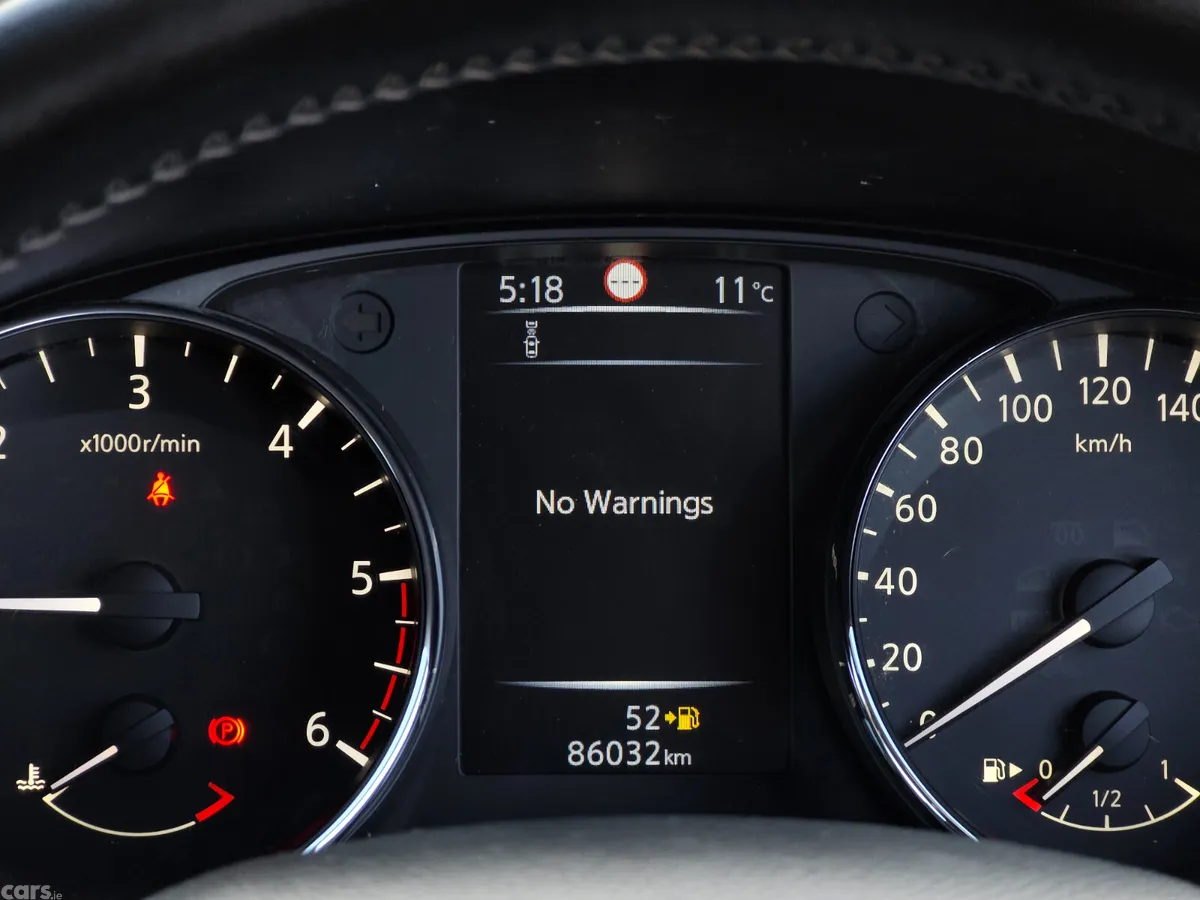 Nissan Qashqai Hatchback, Diesel, 2015, Black