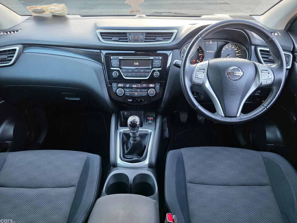 Nissan Qashqai Hatchback, Diesel, 2015, Black