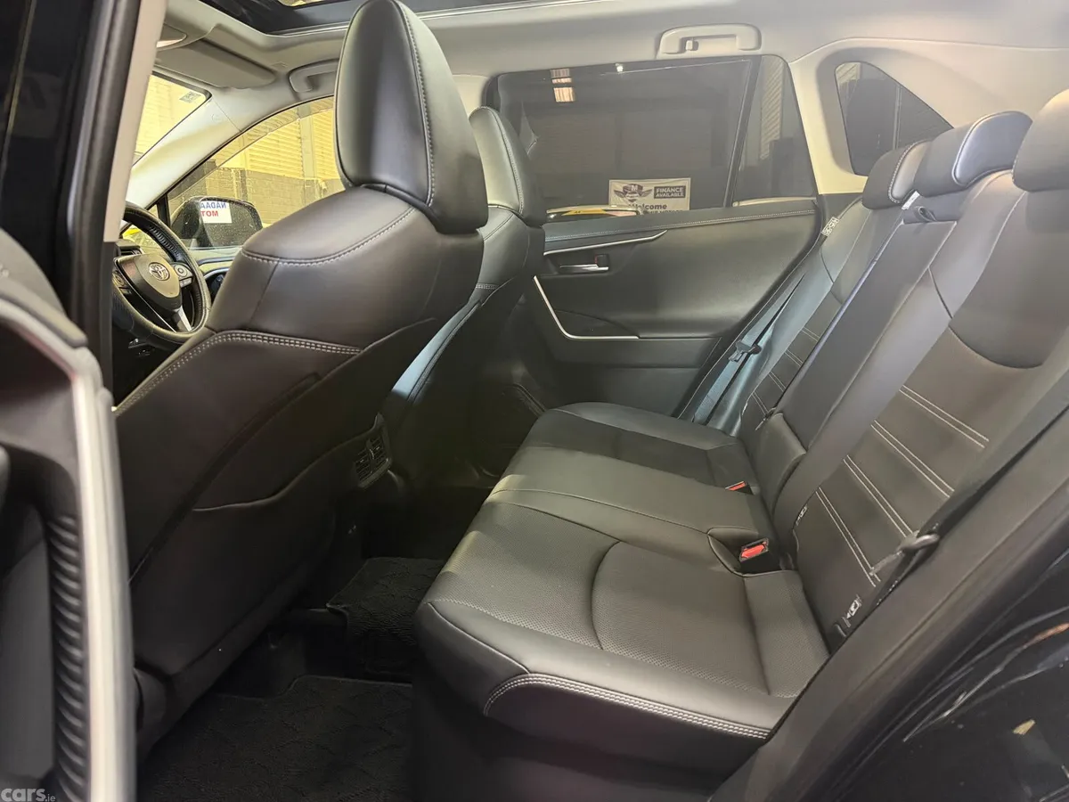 Toyota RAV4 SUV, Petrol Hybrid, 2025, Black