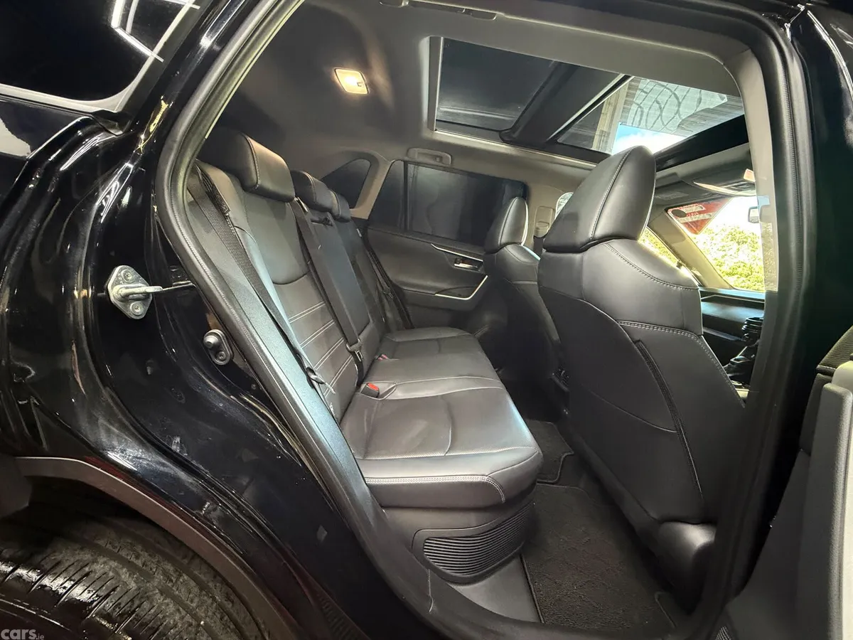Toyota RAV4 SUV, Petrol Hybrid, 2025, Black