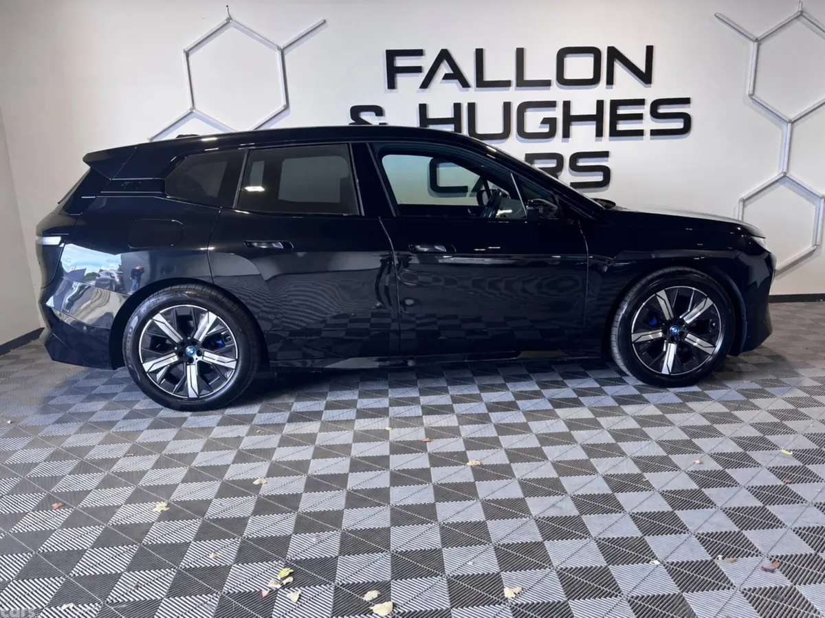 BMW iX SUV, Electric, 2023, Black