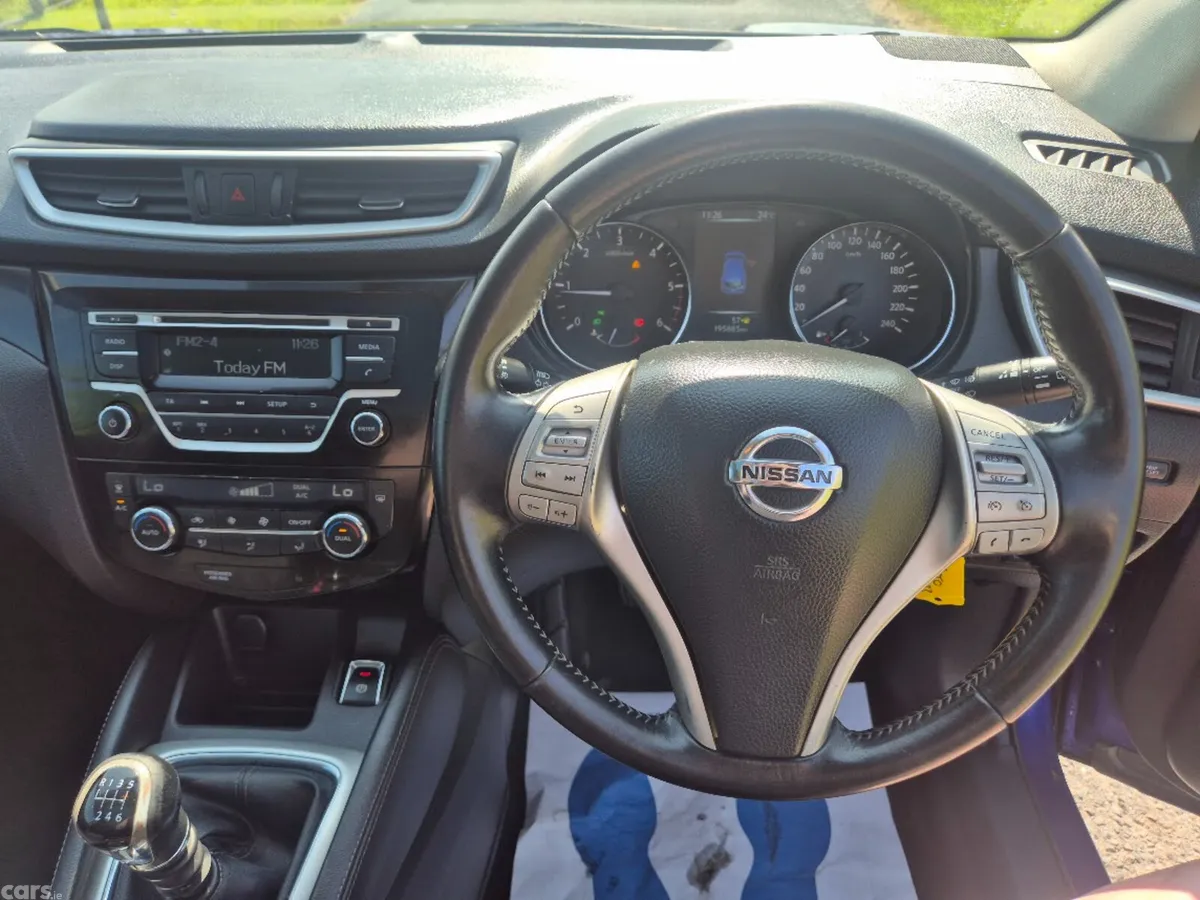 Nissan Qashqai SUV, Diesel, 2017, Blue