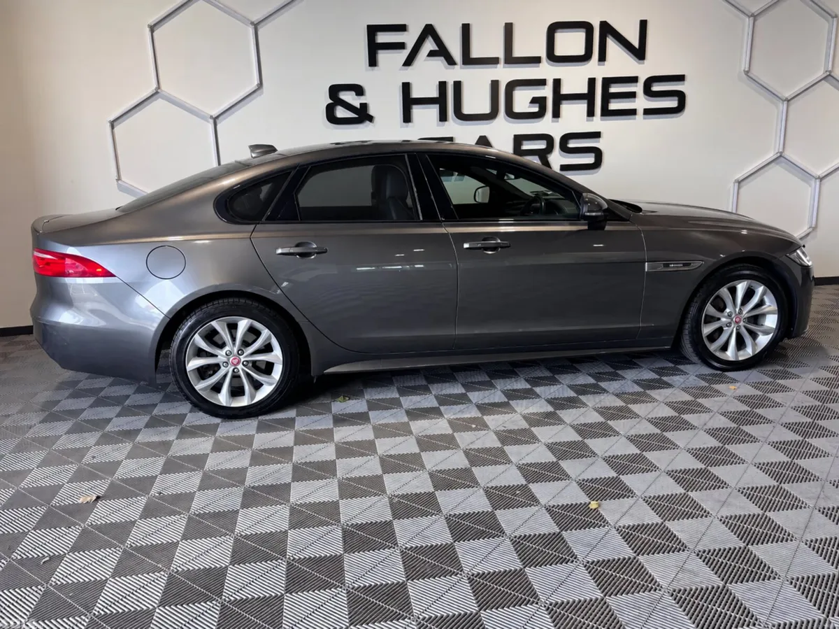 Jaguar XF Saloon, Diesel, 2016, Grey