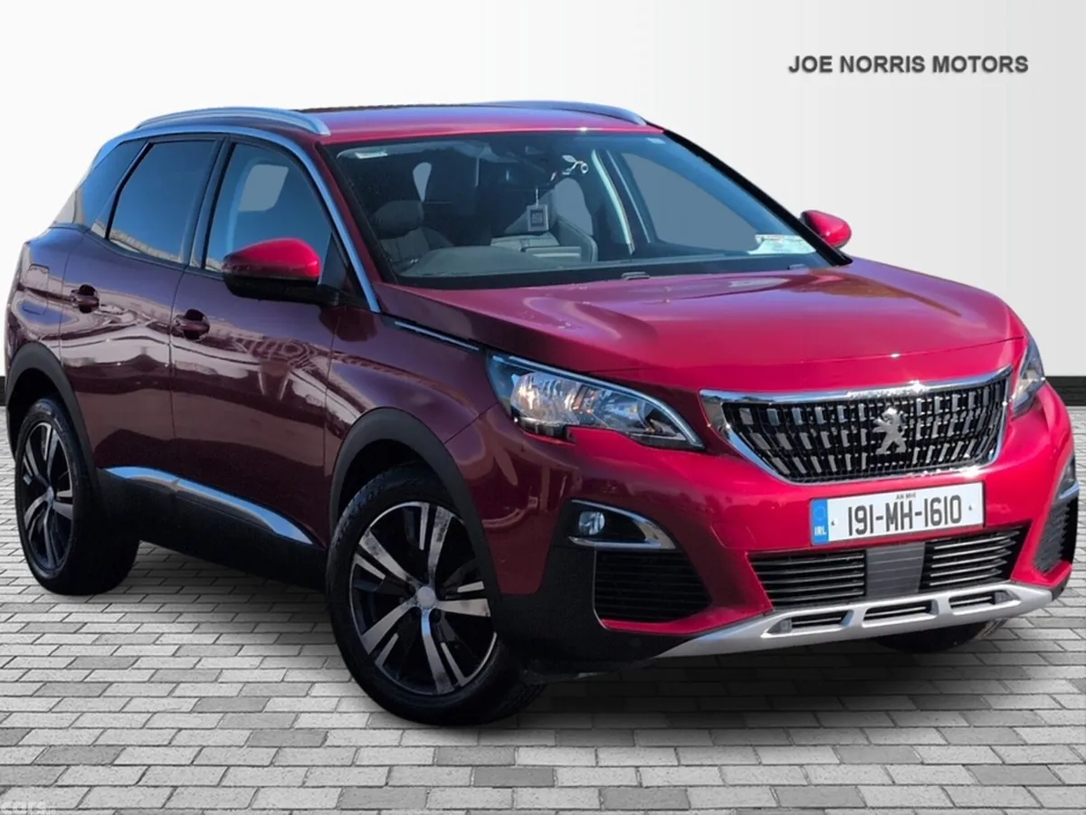 Peugeot 3008 MPV, Petrol, 2019, Red