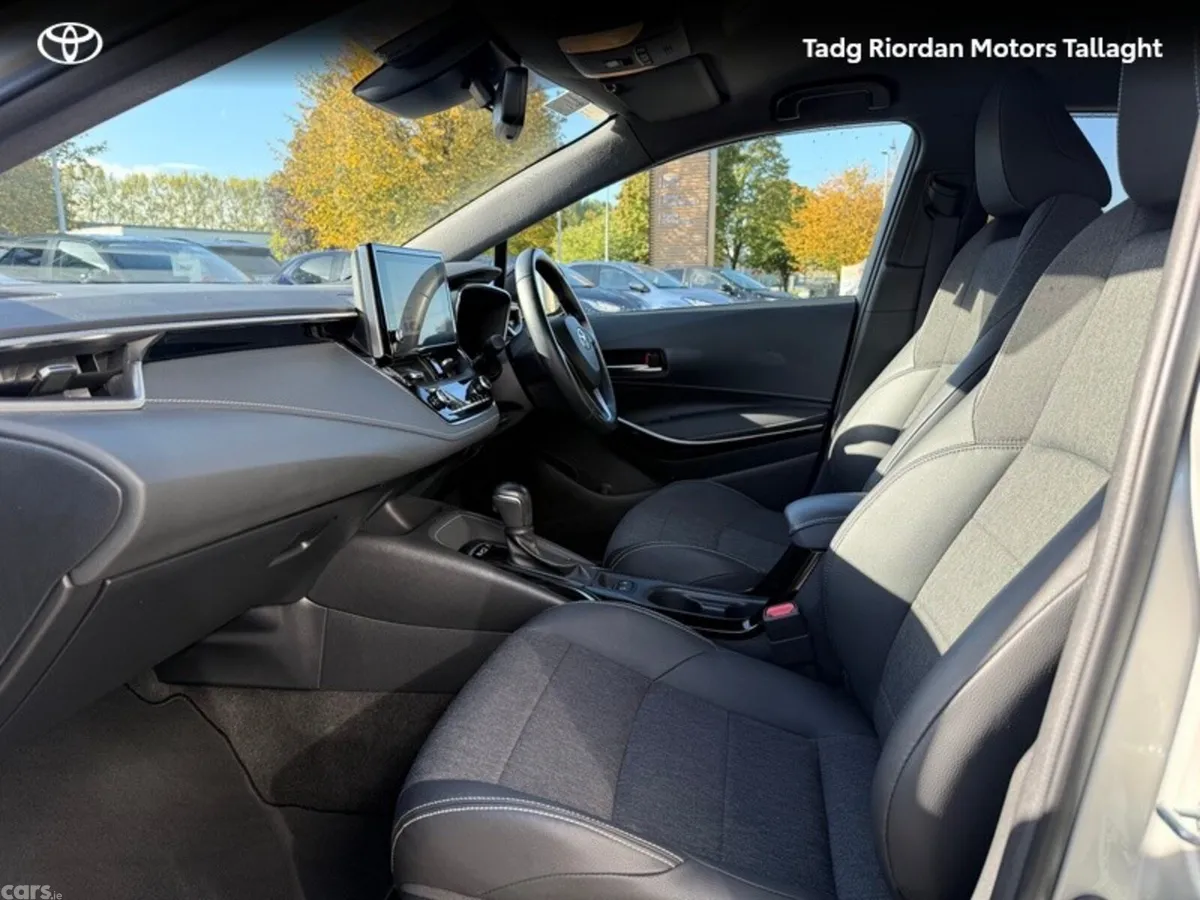 Toyota Corolla Hatchback, Petrol Hybrid, 2023, Grey