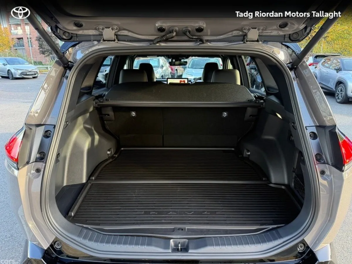 Toyota RAV4 SUV, Petrol Hybrid, 2026, Grey